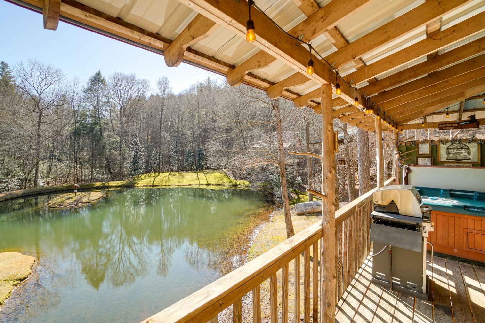 Secluded Family Retreat In Dahlonega With Hot Tub! Βίλα Εξωτερικό φωτογραφία