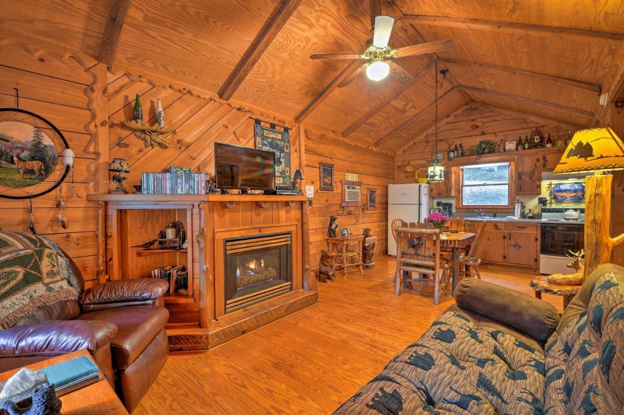 Secluded Family Retreat In Dahlonega With Hot Tub! Βίλα Εξωτερικό φωτογραφία